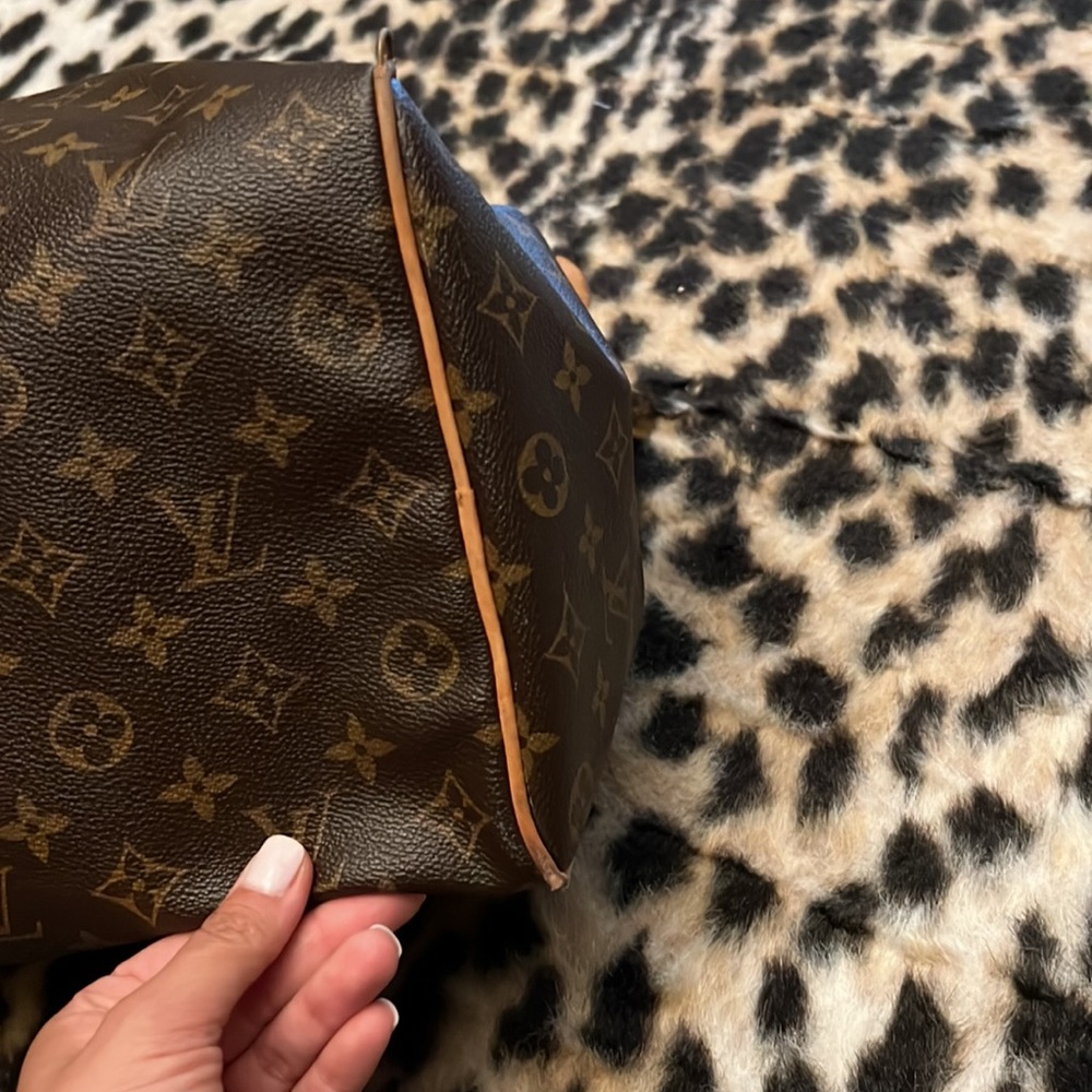 Authentic speedy 35 Louis Vuitton bag. - Picture 5 of 8